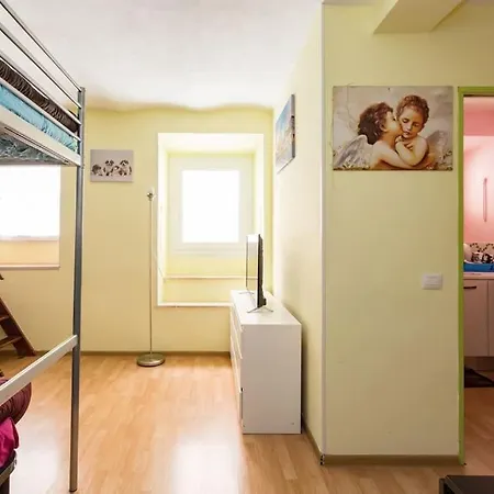Naiadis Apartamento *